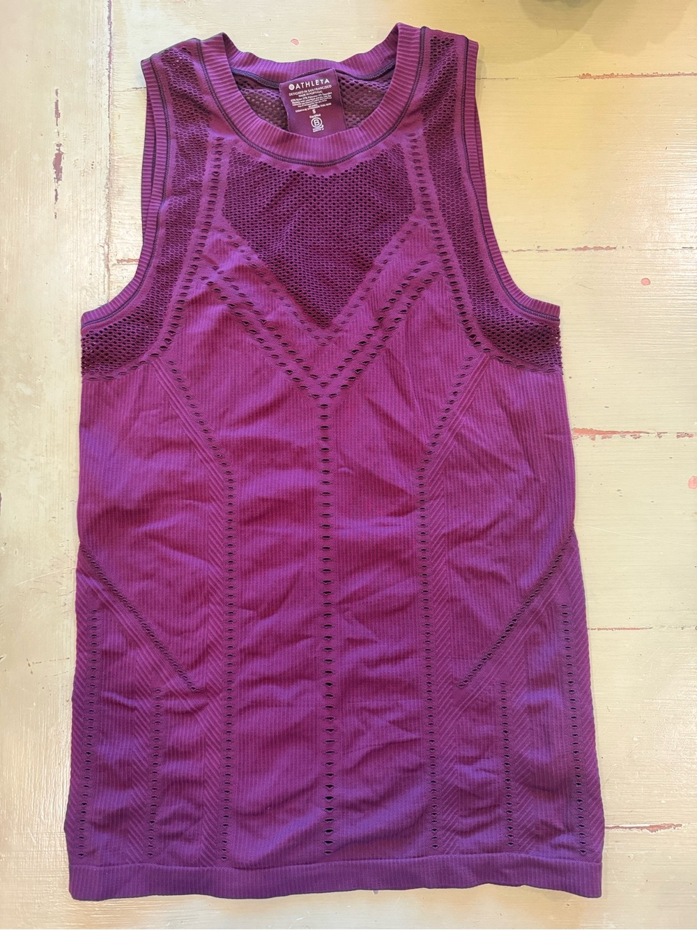 Athleta Plum Seamless Performance Tank with Mesh Detail